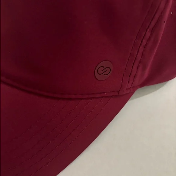 New! Calia Golf Performance Ponytail Cap Hat Wine Berry One Size - Picture 2 of 9